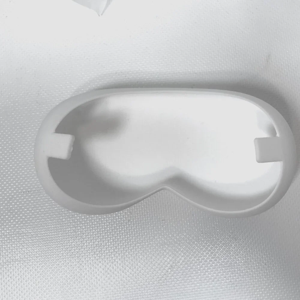 Designed for Apple Vision Pro Case White Silicone Pro VR Headset Case